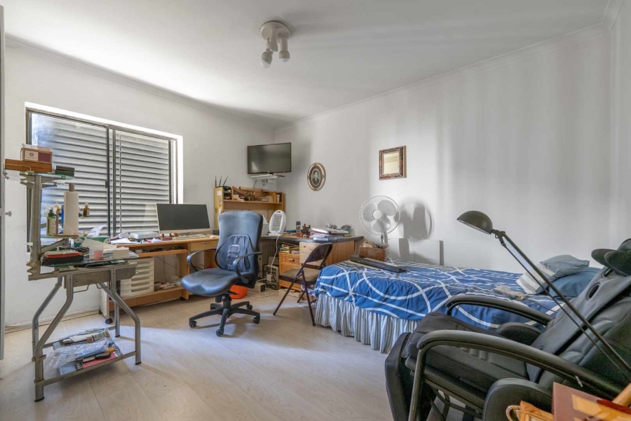3 Bedroom Property for Sale in Sea Point Western Cape